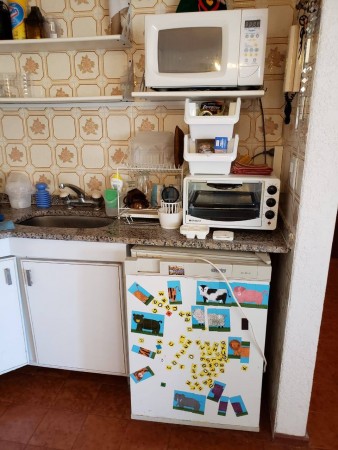 SE VENDE MONOAMBIENTE AL FRENTE CON BALCON A UNA CUADRA DE LA PLAYA