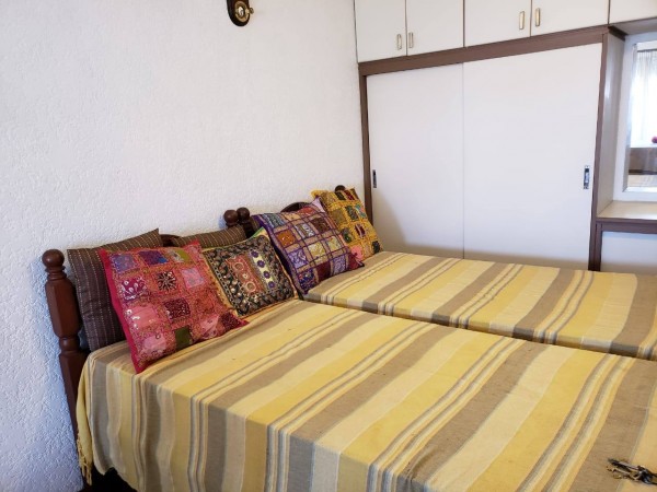 SE VENDE MONOAMBIENTE AL FRENTE CON BALCON A UNA CUADRA DE LA PLAYA