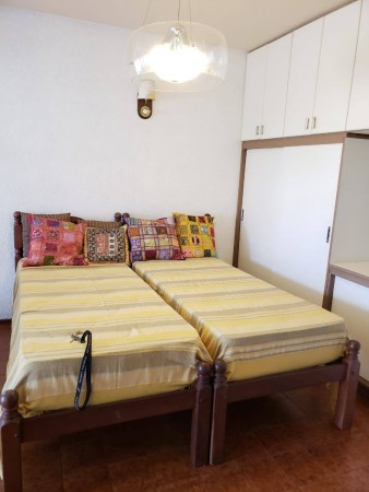 SE VENDE MONOAMBIENTE AL FRENTE CON BALCON A UNA CUADRA DE LA PLAYA