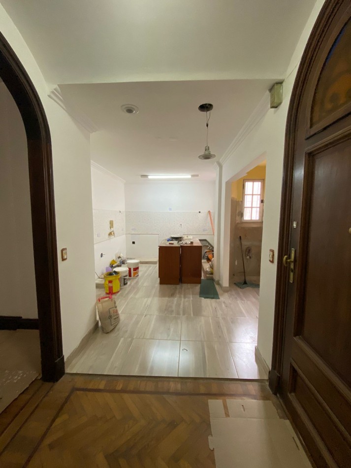 Gran Dpto sobre el mitico pasaje rivarola. 160m2. Venta sobre Apto Prof. Terraza y Baulera