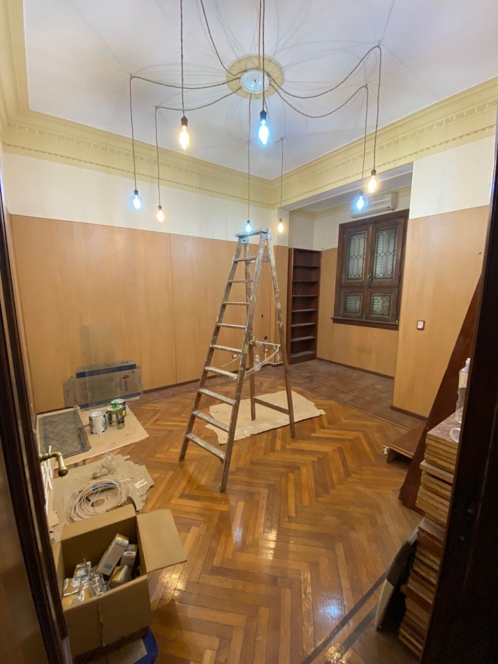 Gran Dpto sobre el mitico pasaje rivarola. 160m2. Venta sobre Apto Prof. Terraza y Baulera