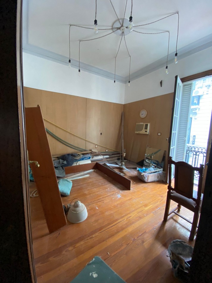 Gran Dpto sobre el mitico pasaje rivarola. 160m2. Venta sobre Apto Prof. Terraza y Baulera