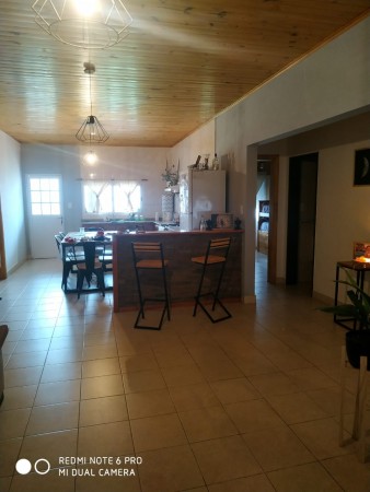Impecable casa con quincho