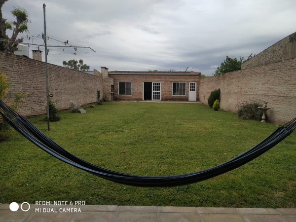 Impecable casa con quincho