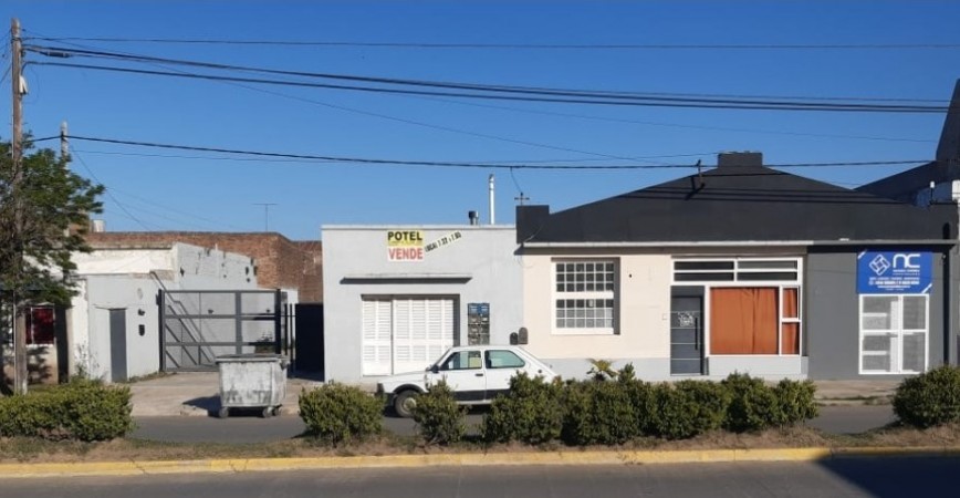 SE VENDE LOCAL DE 49M2 - CON RENTA ! GRAN UBICACION COMERCIAL!!!