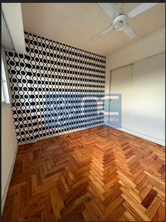 VENTA - 3AMB  CON BALCON AL FRENTE CON BALCON CORRIDO !! GRAN OPORTUNIDAD !!!