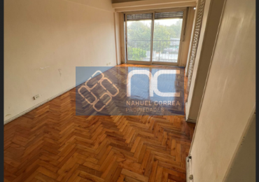 VENTA - 3AMB  CON BALCON AL FRENTE CON BALCON CORRIDO !! GRAN OPORTUNIDAD !!!
